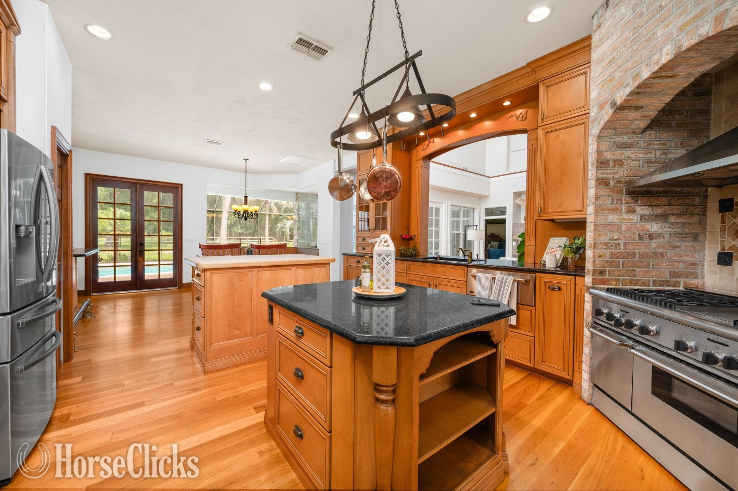 Country Property - Gainesville FL Luxury Home Auction
