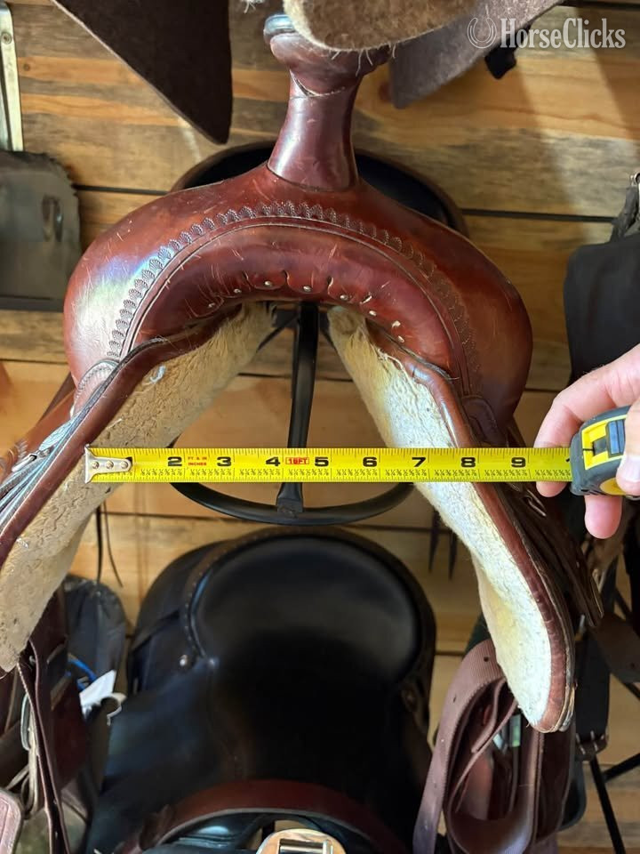 16" Circle Y Western Saddle