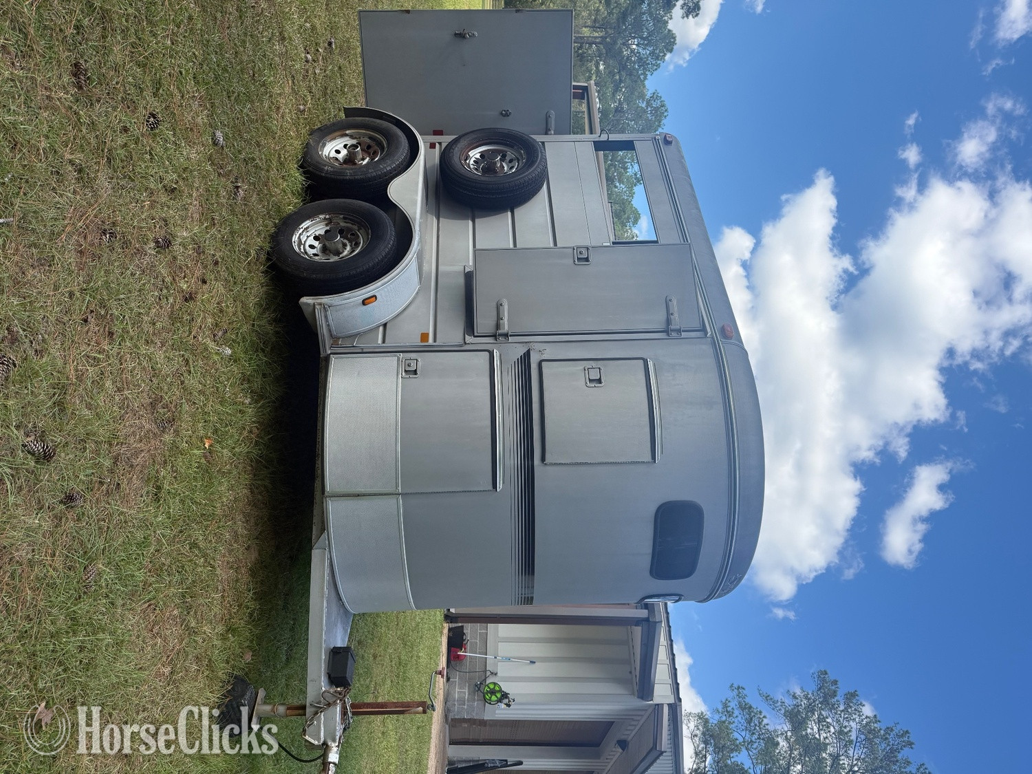 2002 S&H Trailers  Bumper Pull Horse Trailer