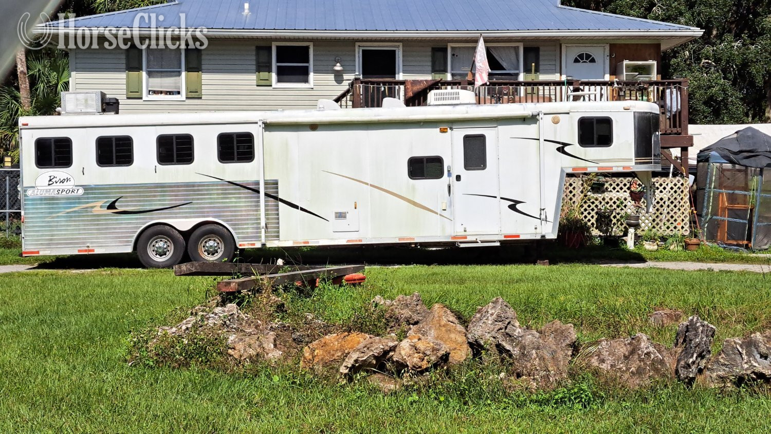 2007 Bison Coach  Gooseneck Horse Trailer in Florida
