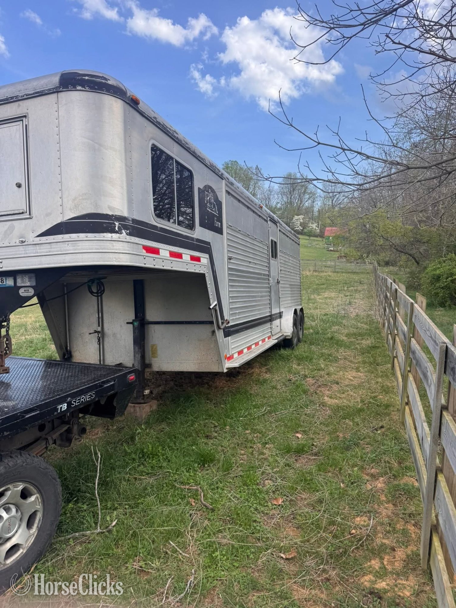 California 1996 Featherlite Trailers 8546 Gooseneck Horse Trailer