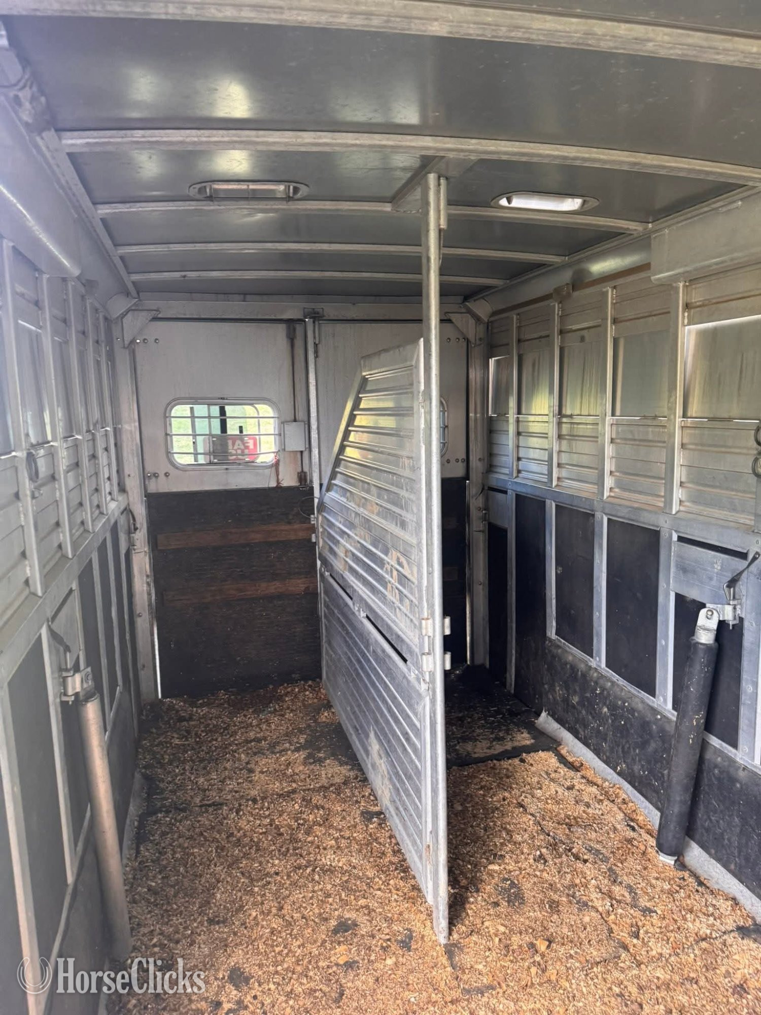 1996 Featherlite Trailers 8546 Gooseneck Horse Trailer - Horse Trailers in California
