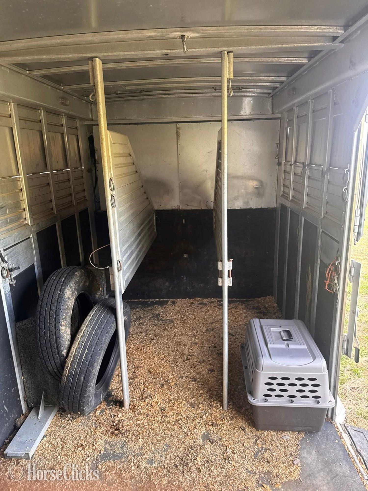 1996 Featherlite Trailers 8546 Gooseneck Horse Trailer - Horse Trailers