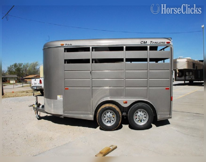 2016 CM Trailers Dakota  Horse Trailer in Indiana