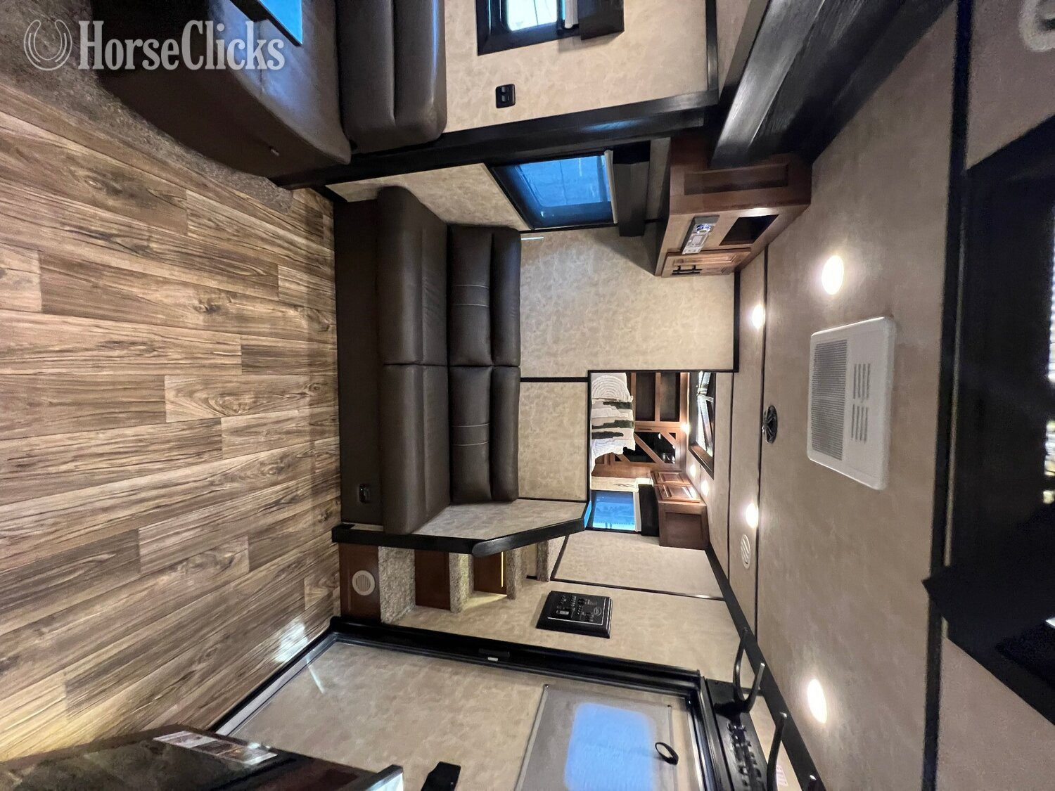 Horse Trailers - 2025 Lakota Bighorn Gooseneck Horse Trailer