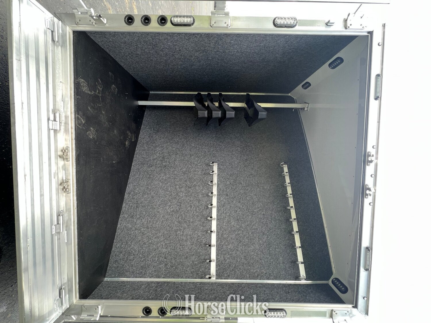 2025 Lakota Infinity Gooseneck Horse Trailer Ohio