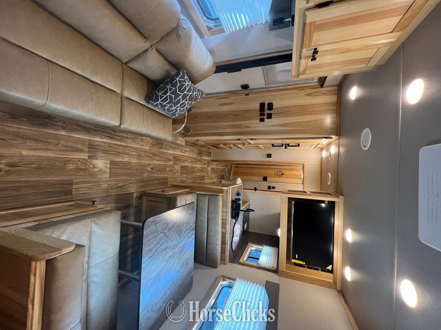 2025 Lakota Charger Gooseneck Horse Trailer