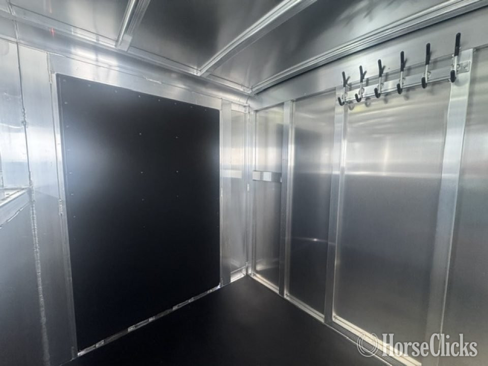2026 Exiss Trailers STC 7026 Show Cattle Trailer Gooseneck Livestock Trailer - Livestock Trailers