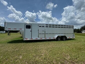 2026 Exiss Trailers STC 7026 Show Cattle Trailer Gooseneck Livestock Trailer