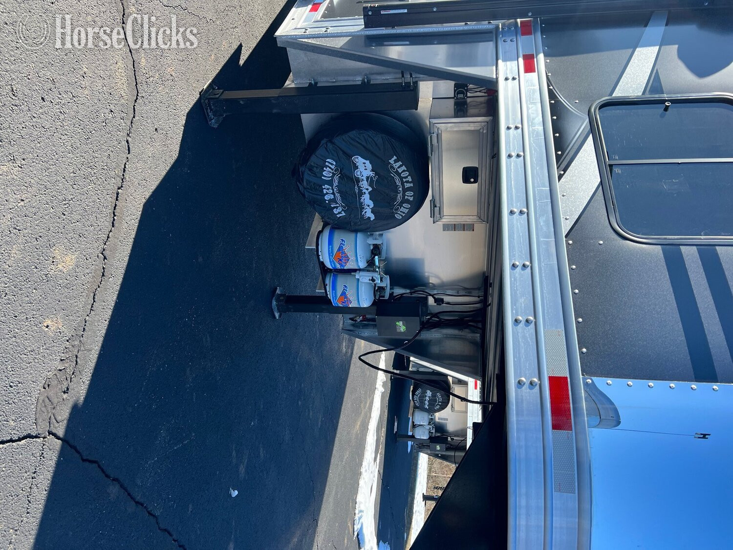 2025 Lakota Charger Gooseneck Horse Trailer - Horse Trailers