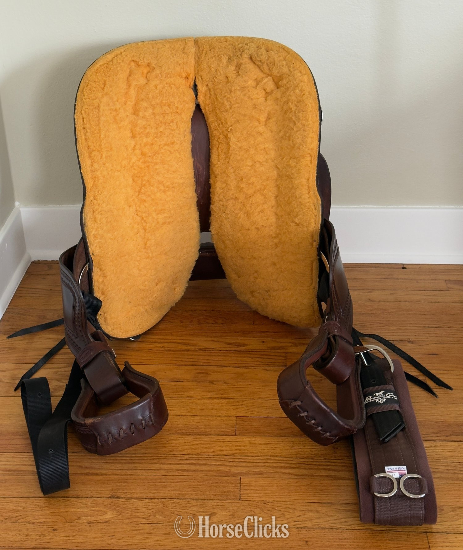 15.5" Crates Western Saddle Wisconsin