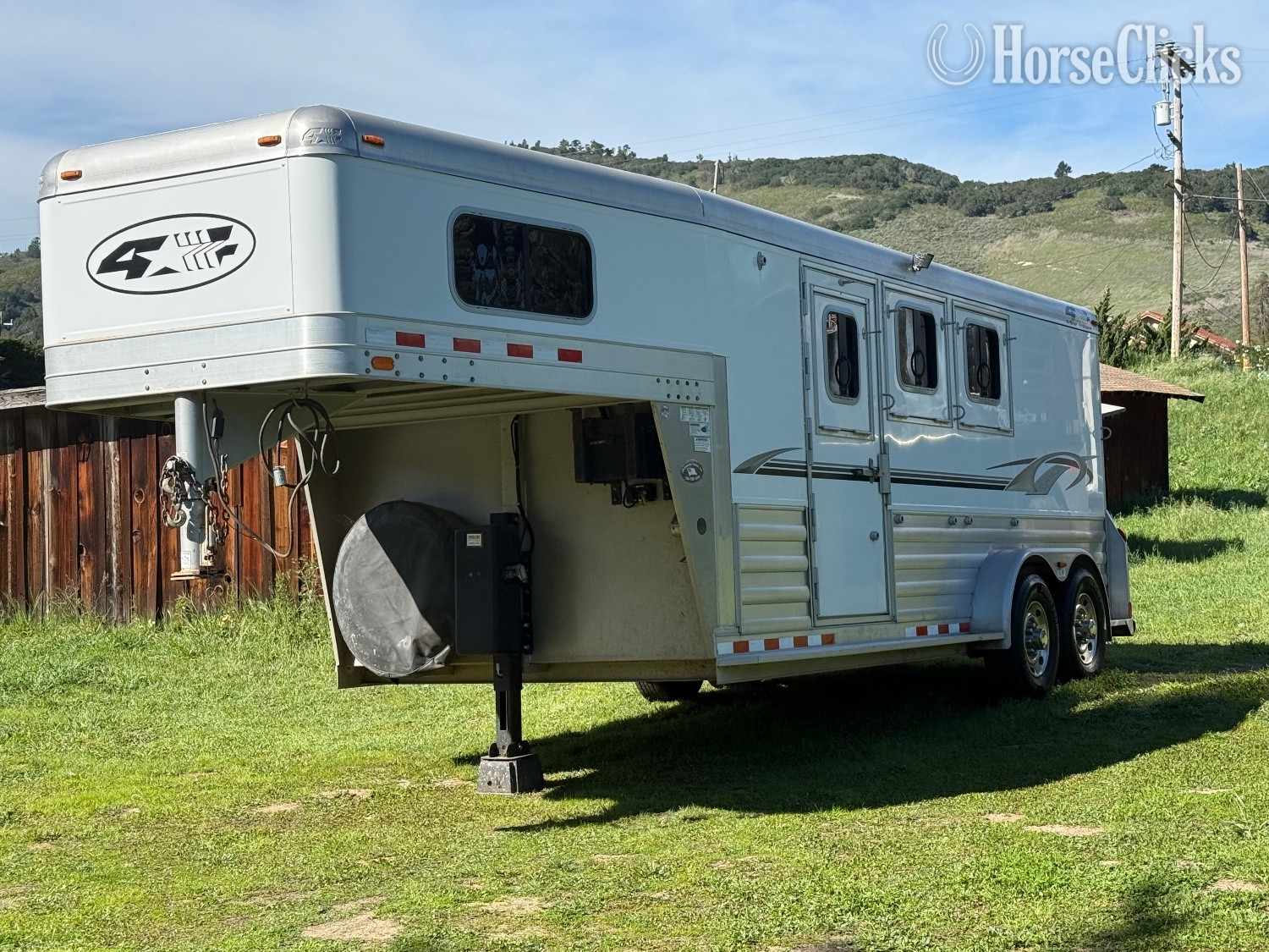 2009 4-Star Trailers 3Horse Gooseneck Gooseneck Horse Trailer in California