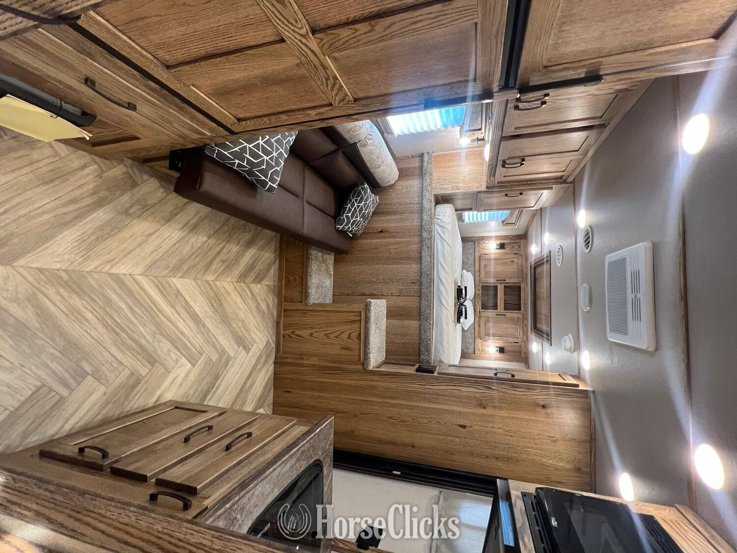 Horse Trailers - 2025 Lakota Charger Gooseneck Horse Trailer in Ohio