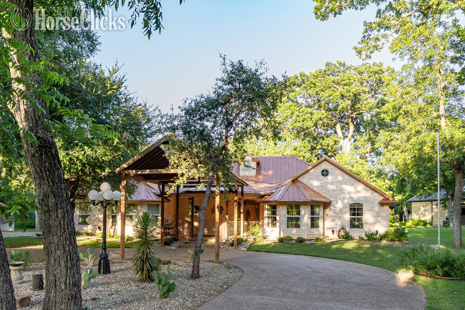1465 Waters Edge Lane, Glen Rose, Texas 76043 in Texas