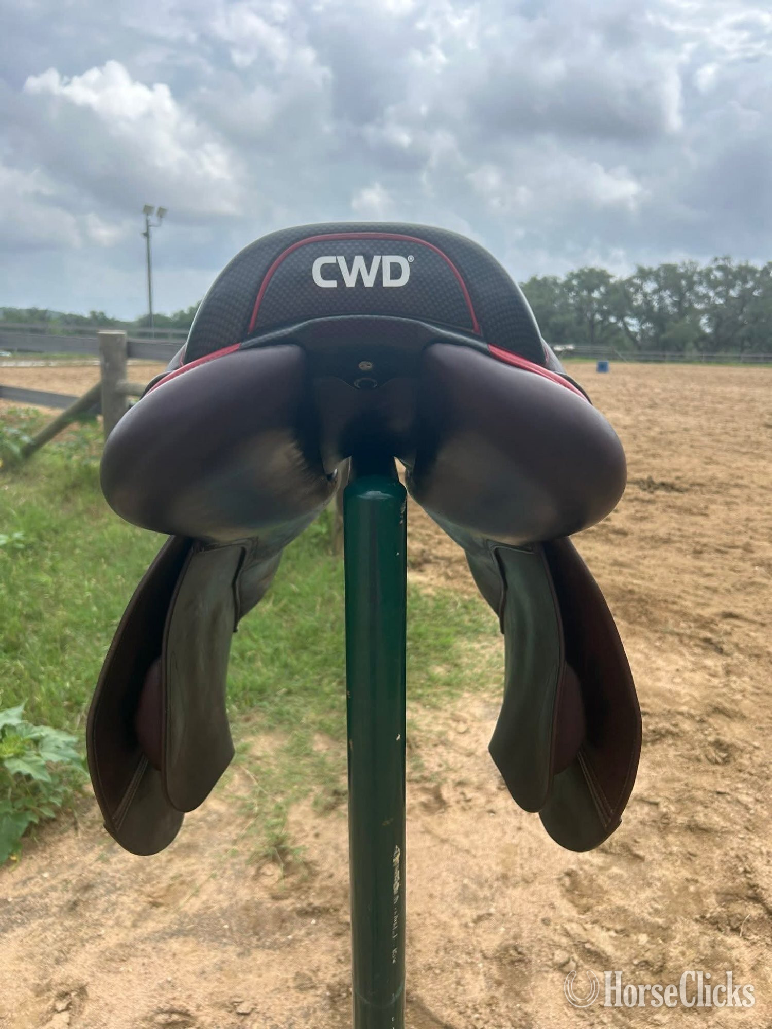 Colorado 18" CWD Sellier English Saddle