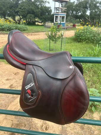 18" CWD Sellier English Saddle