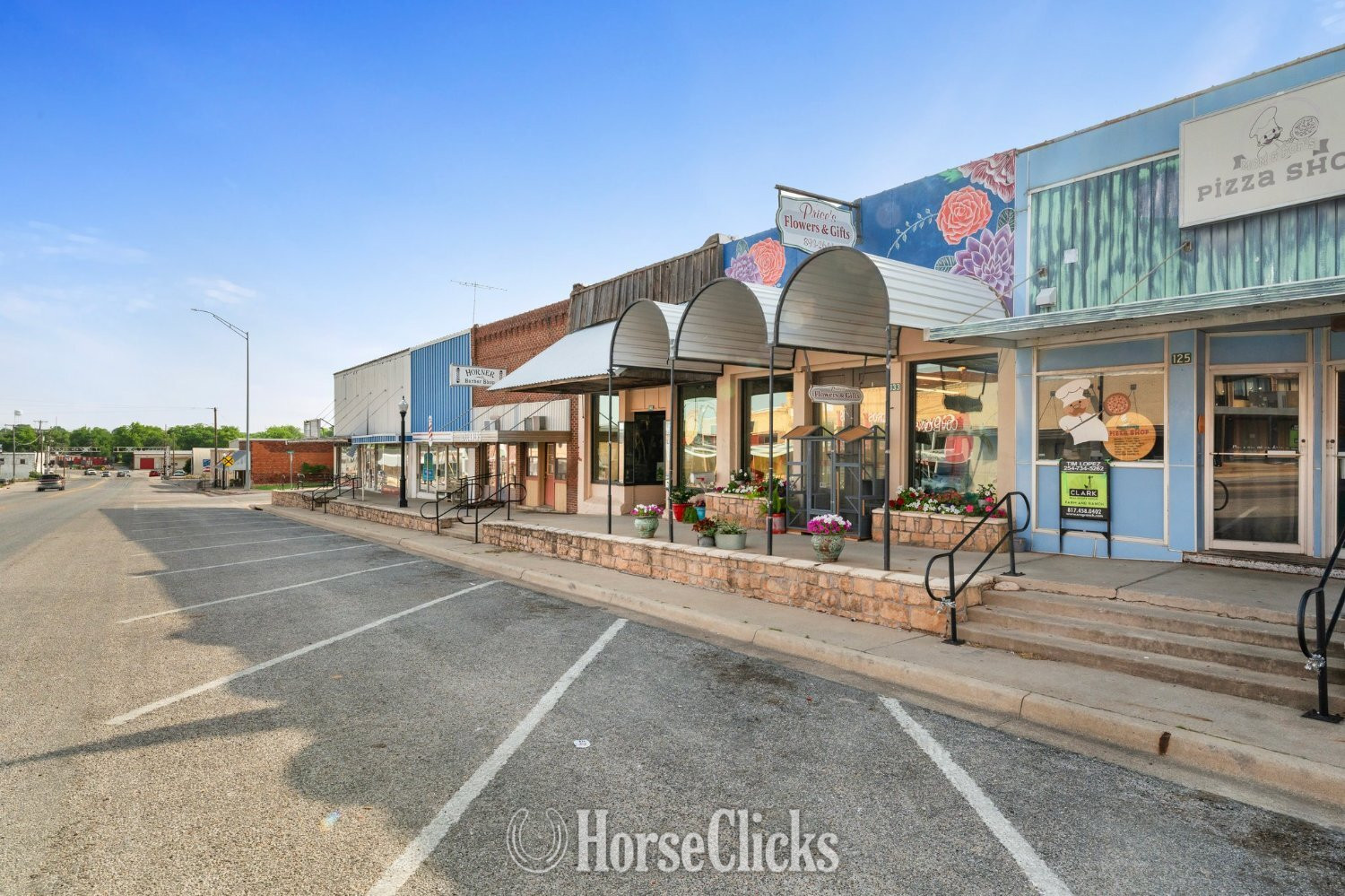 133 N Texas Street, De Leon, Texas 76444