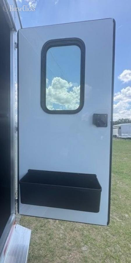 Shadow Trailers 2027 Shadow Stablemate 3H STC Horse Trailer Bumper Pull Horse Trailer Florida