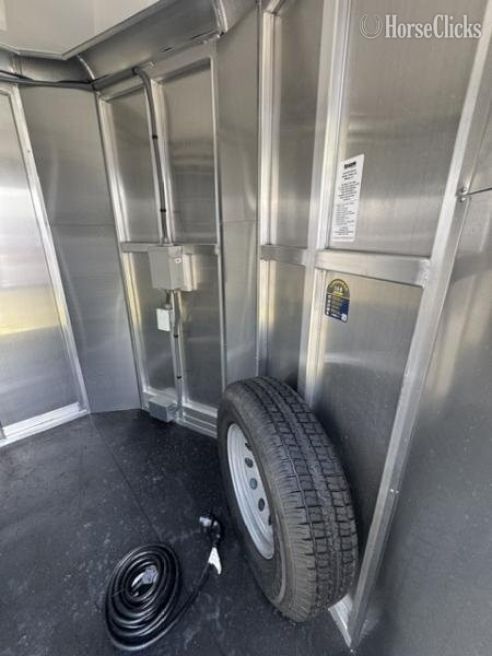 Livestock Trailers - Shadow Trailers 2027 Shadow 6 Pen Supreme Bumper Pull Livestock Trailer in Florida