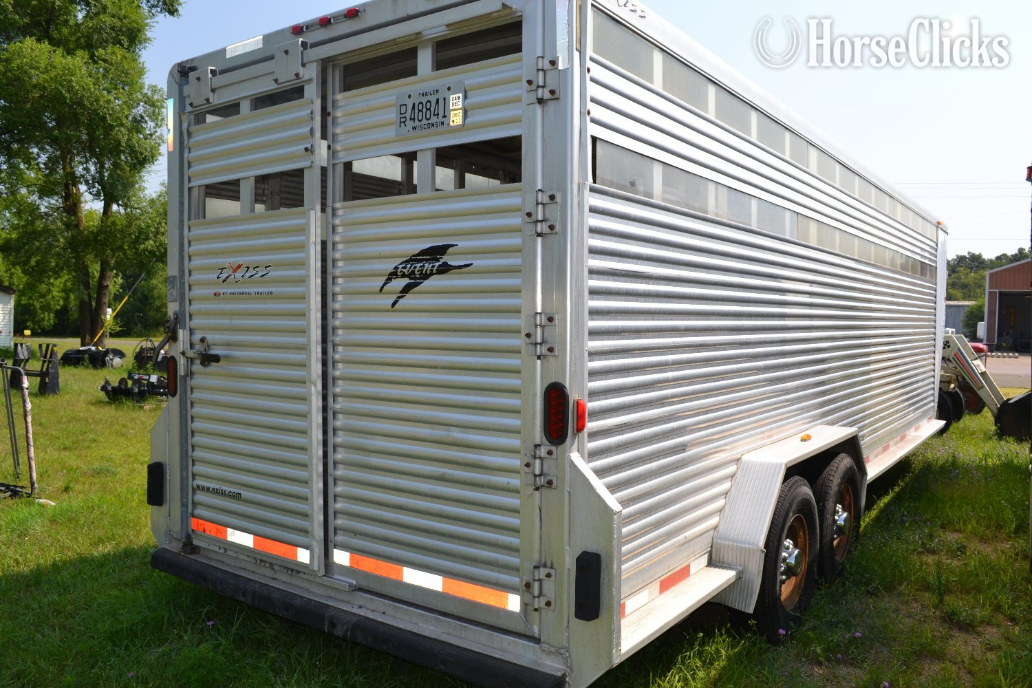 2005  Exiss Gooseneck Horse Trailer - Horse Trailers in Wisconsin
