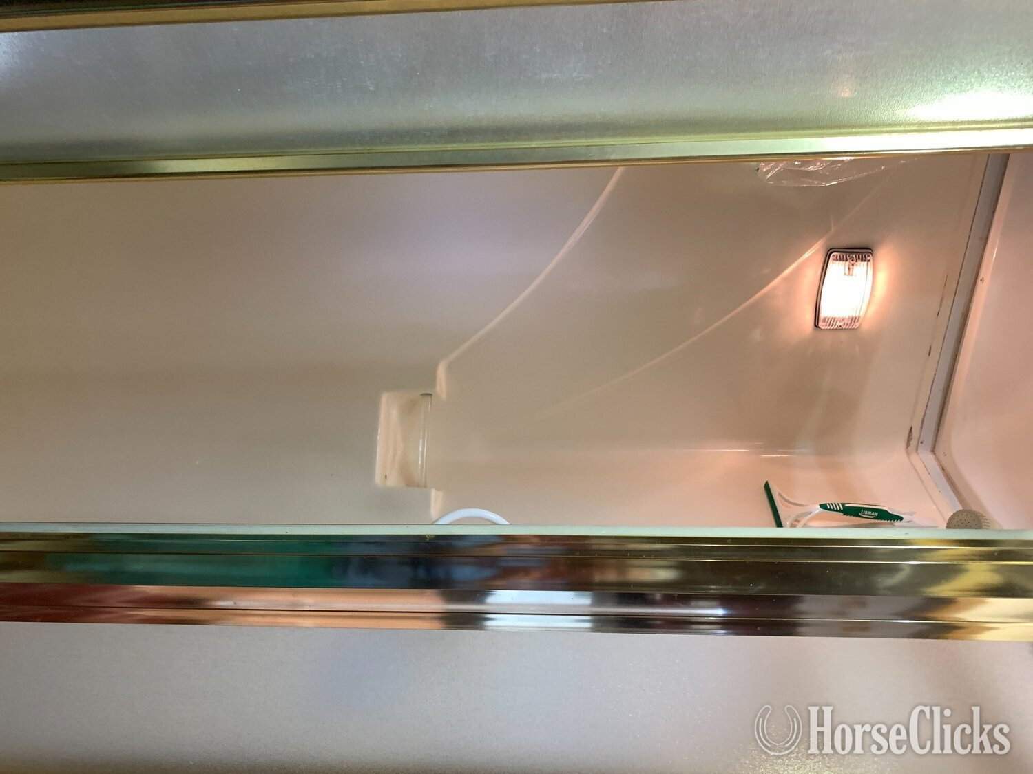 Horse Trailers - 2000 Sundowner Trailers Sierra 8012 w/Living Quarters Gooseneck Horse Trailer