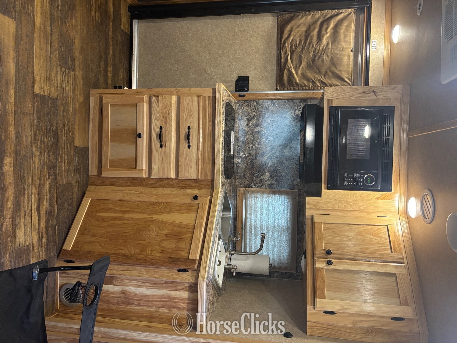 2020 Lakota Charger Gooseneck Horse Trailer - Horse Trailers in Ohio