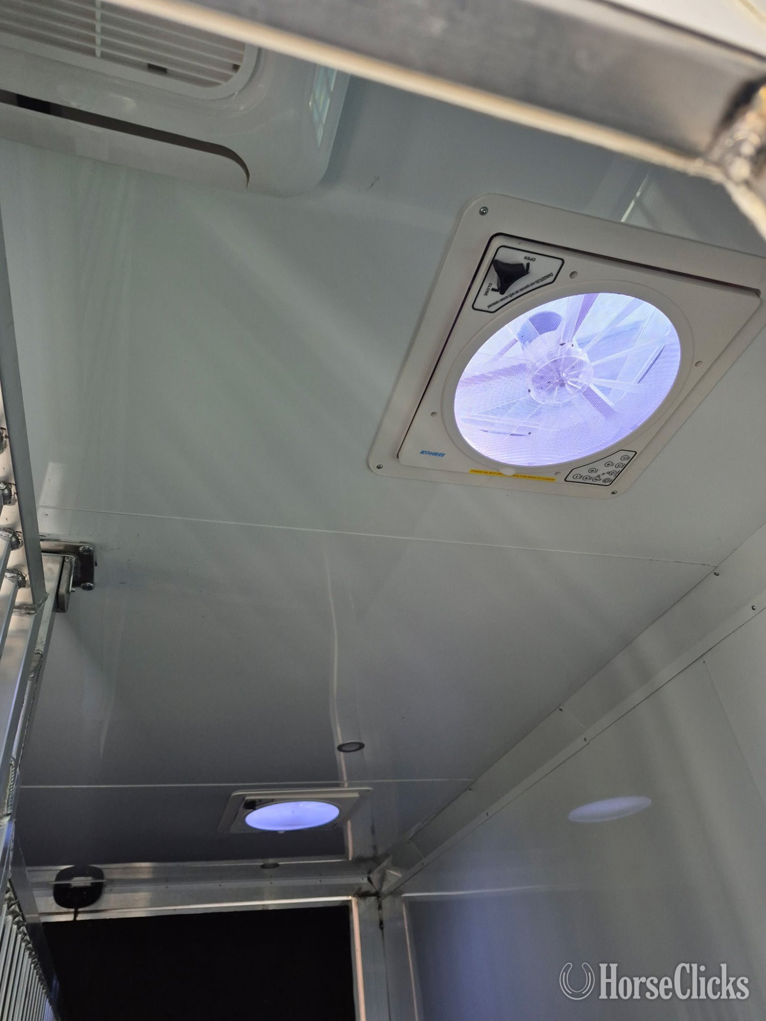 Pennsylvania 2014    Horse Trailer