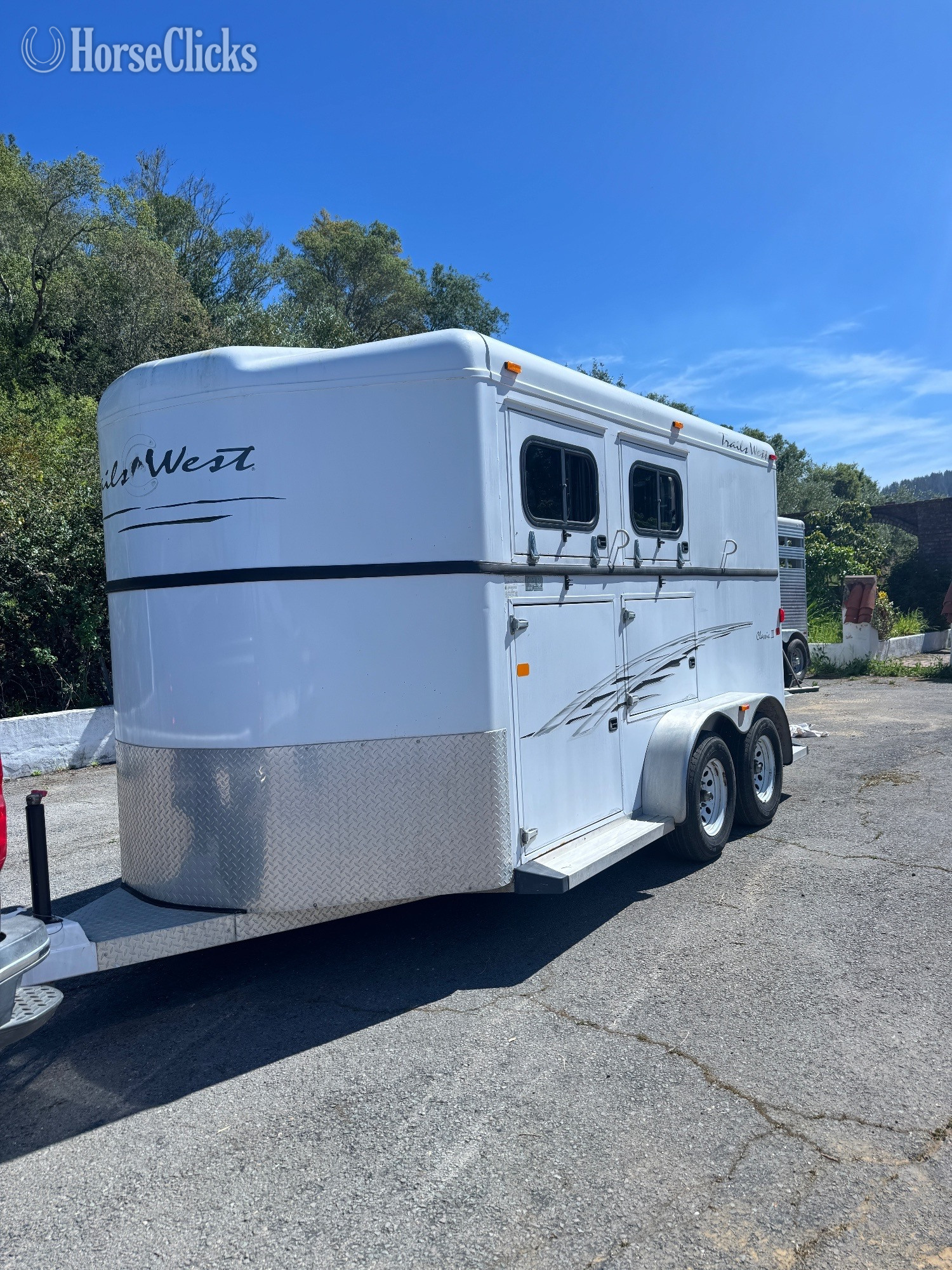 2010 Trails West Classic Bumper Pull Horse Trailer - Horse Trailers