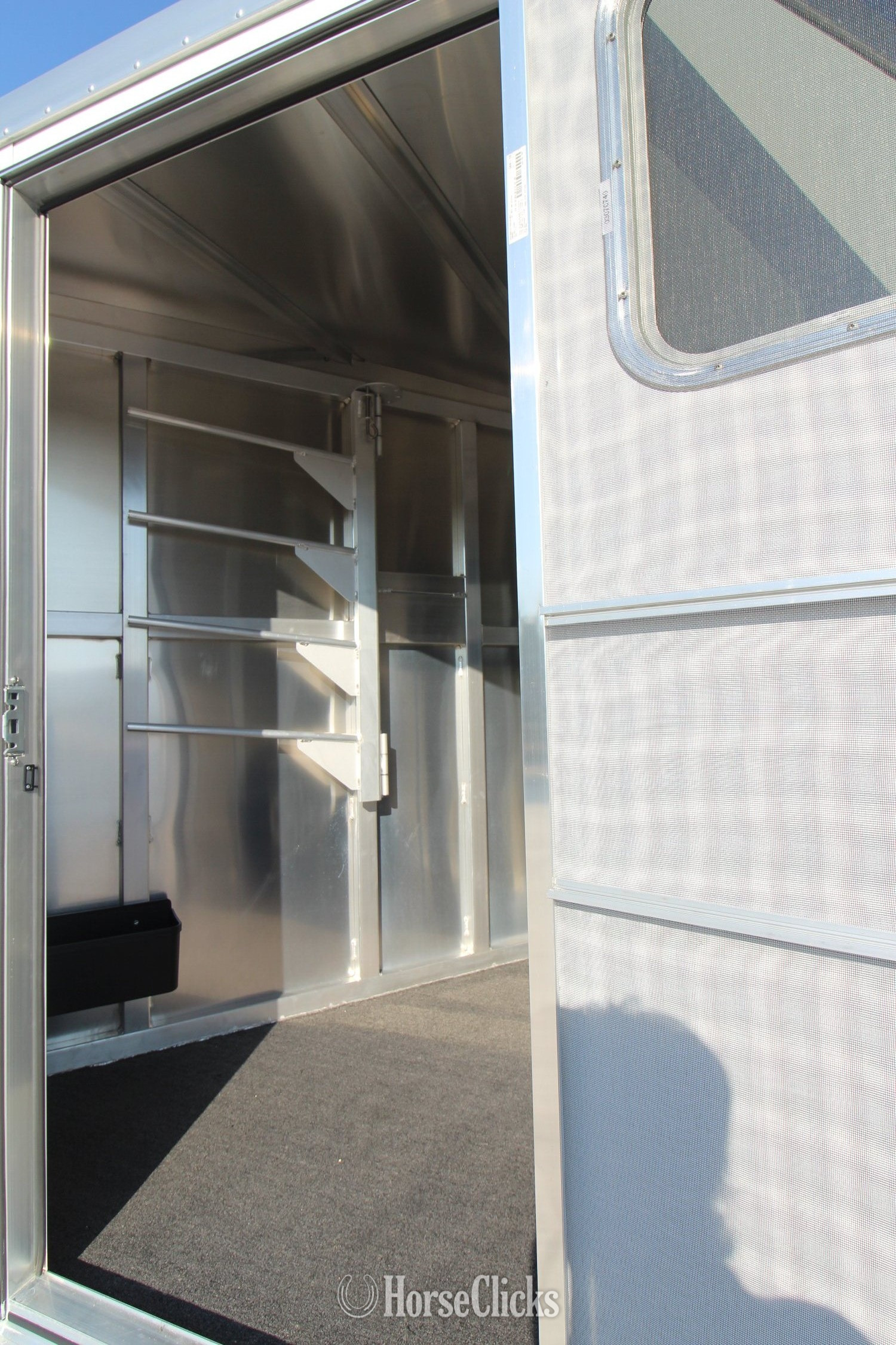 Horse Trailers - 2025 Featherlite Trailers 9400 Bumper Pull Horse Trailer