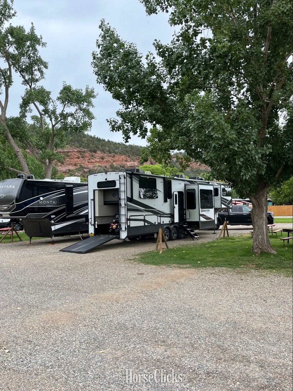 Oregon 2022 4-Star Trailers Grand Design Momentum 5th wheel 376THS Bumper Pull Other Trailer