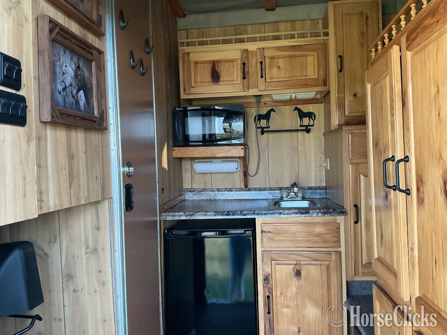 2007 Featherlite Trailers Model number 9607 Gooseneck Horse Trailer
