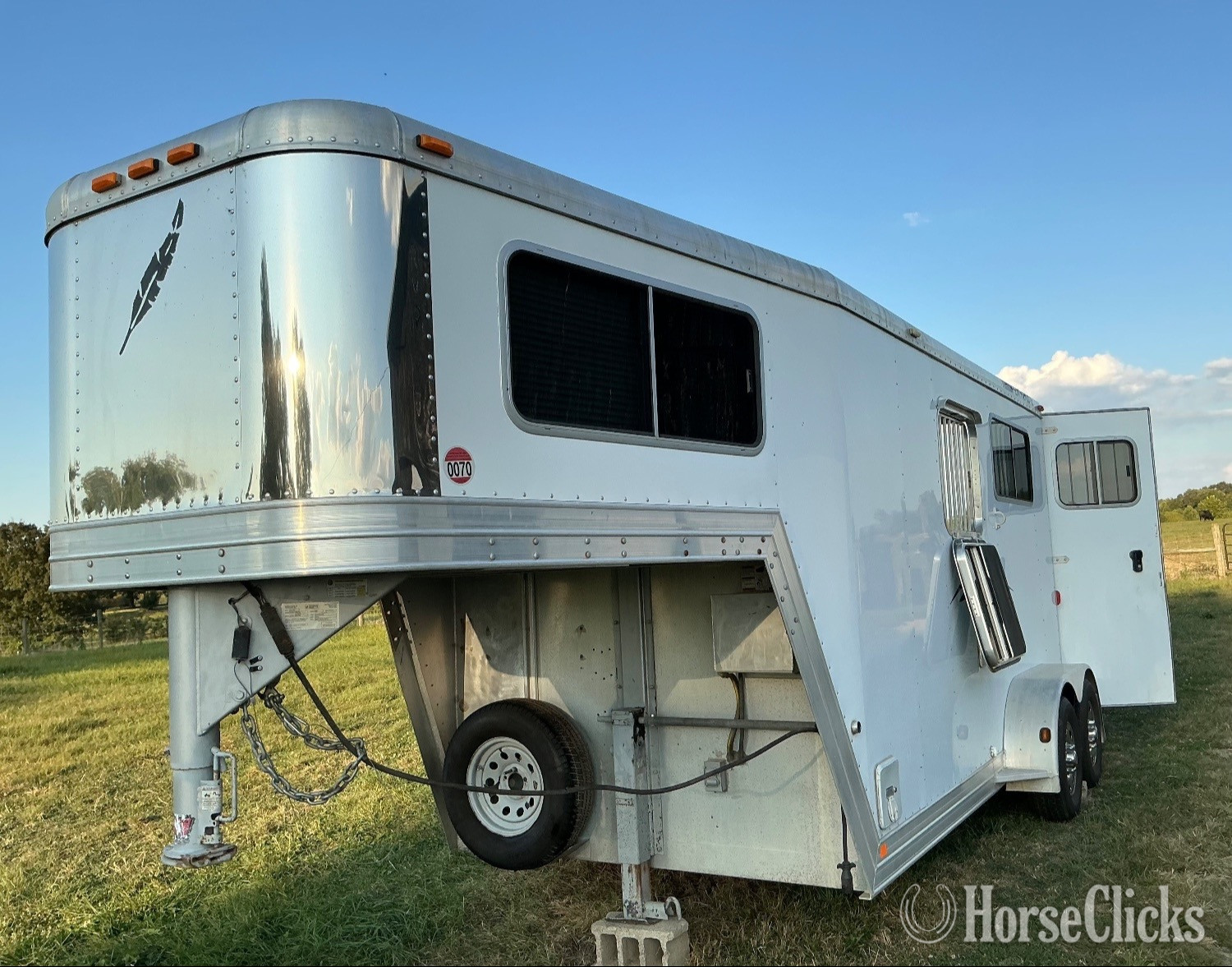 Kentucky 2007 Featherlite Trailers Model number 9607 Gooseneck Horse Trailer