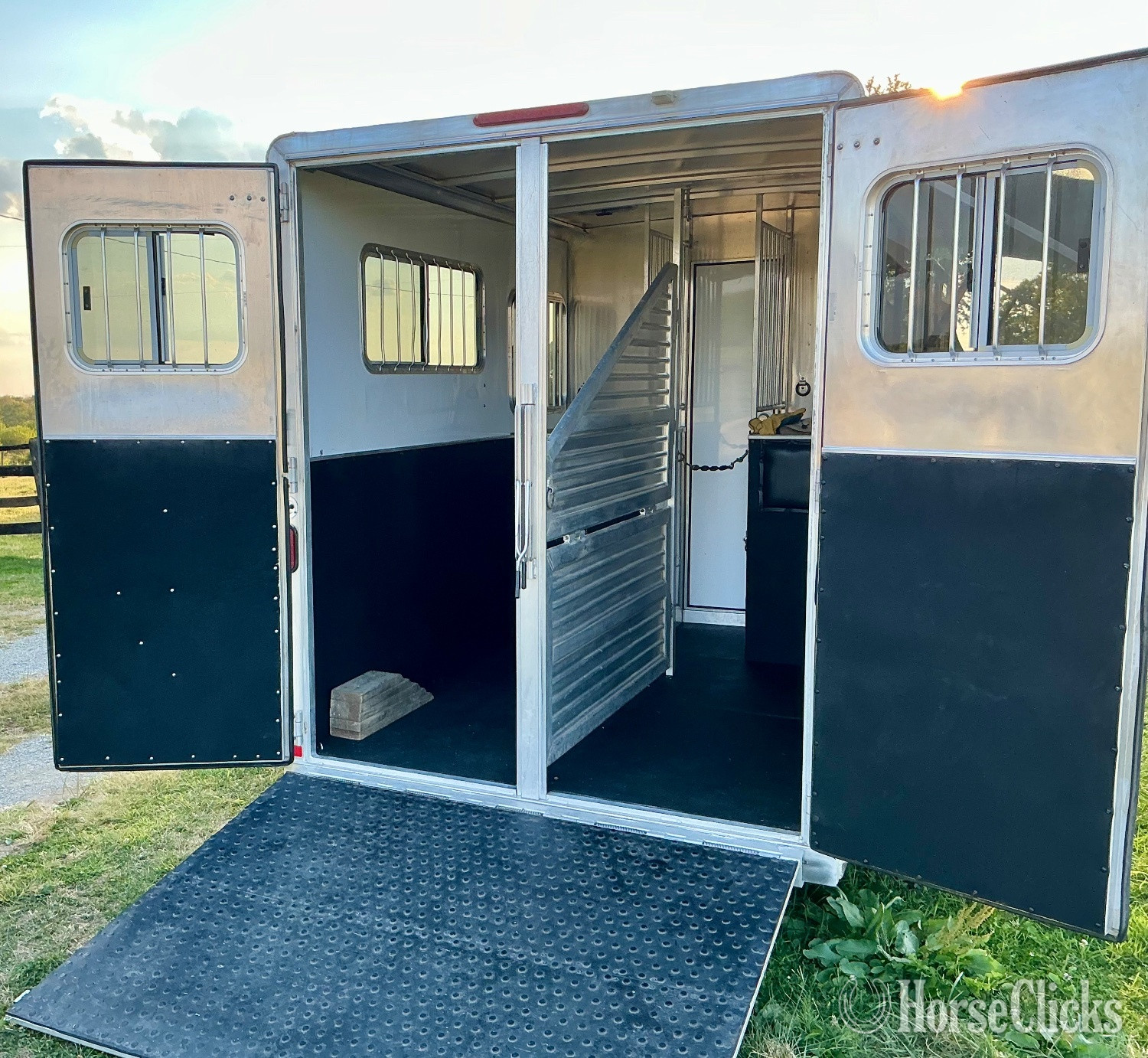 2007 Featherlite Trailers Model number 9607 Gooseneck Horse Trailer - Horse Trailers in Kentucky