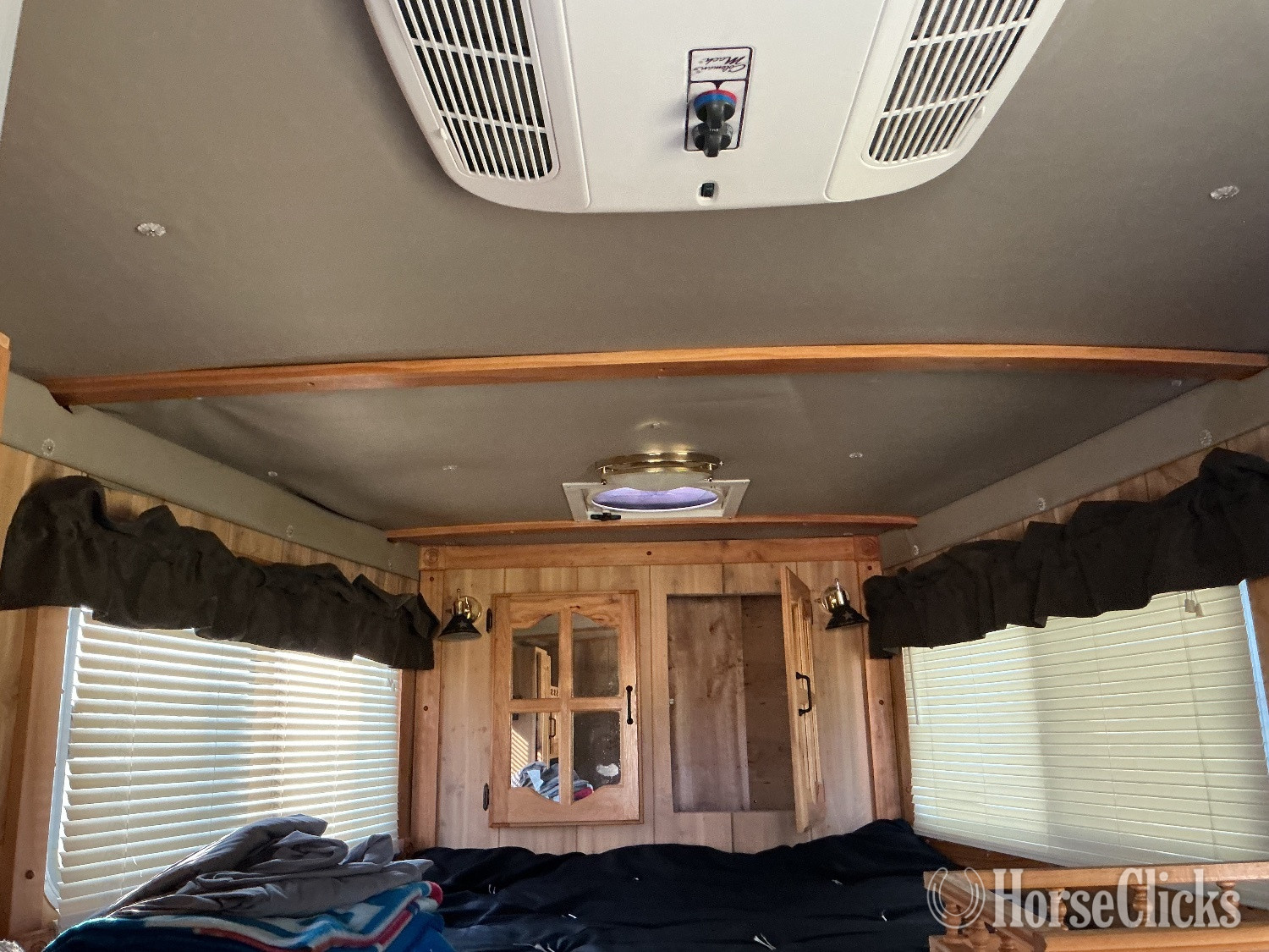 2007 Featherlite Trailers Model number 9607 Gooseneck Horse Trailer - Horse Trailers
