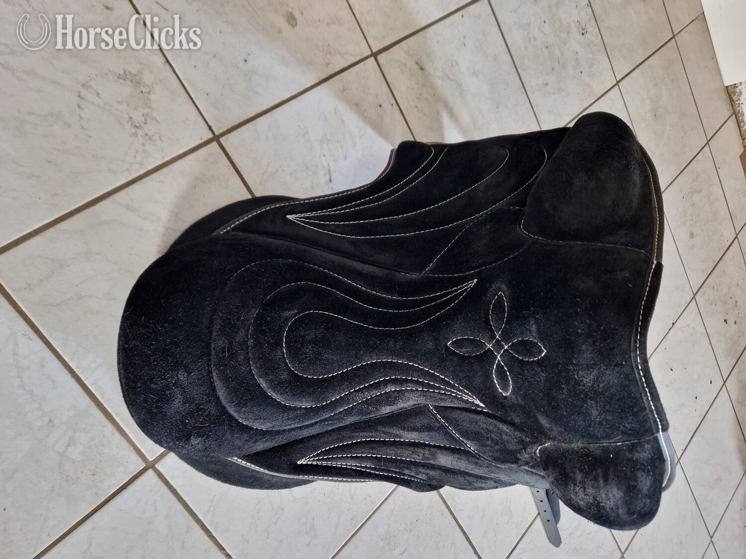 English Saddles - 17.5" Stubben English Saddle