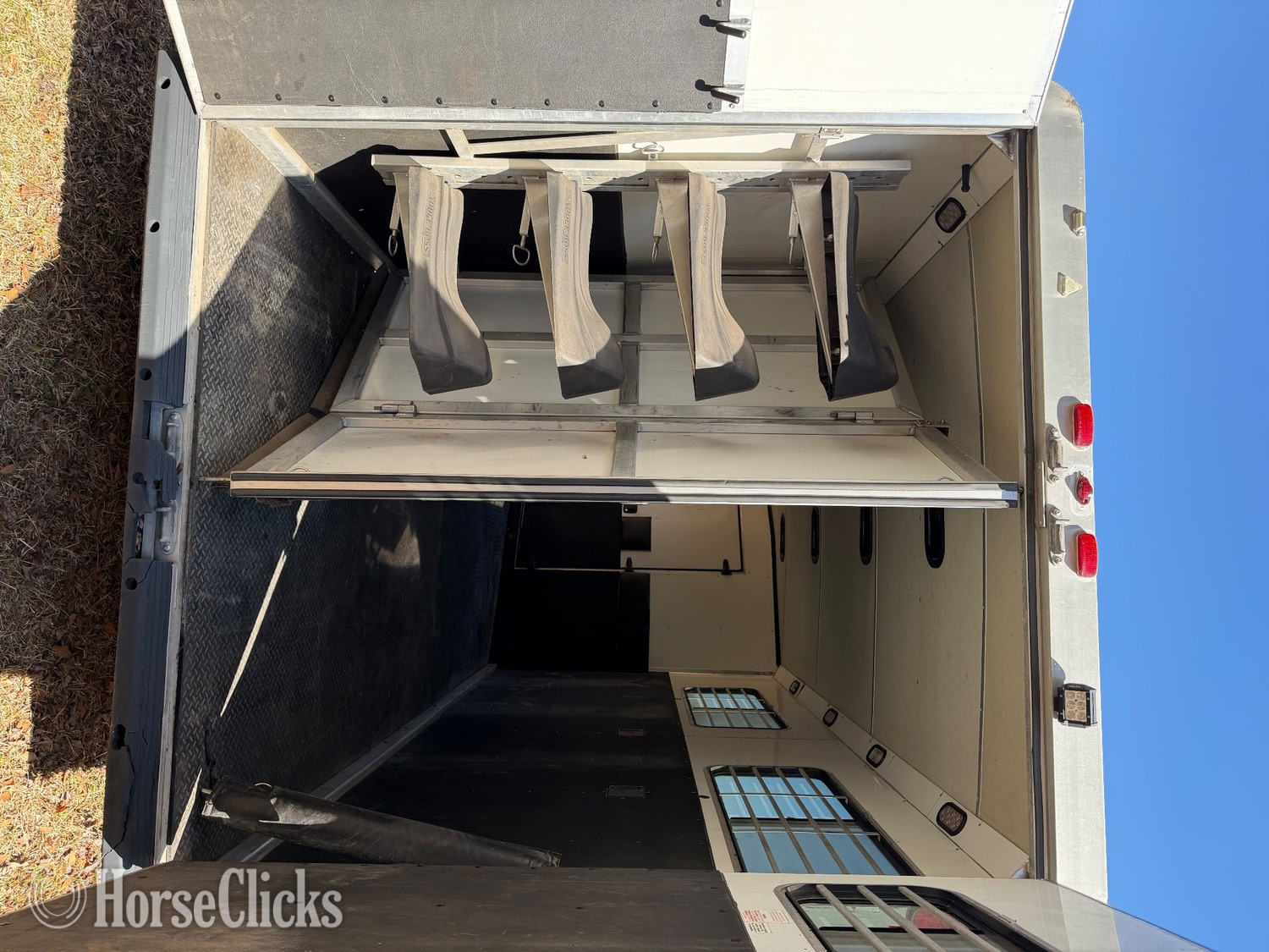 2006 Silver Star Trailers  Gooseneck Horse Trailer - Horse Trailers