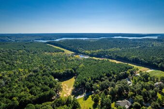 135+ acres in Elberton