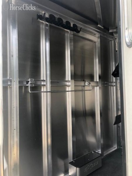 2026 Exiss Trailers Express CXF Bumper Pull Horse Trailer - Horse Trailers