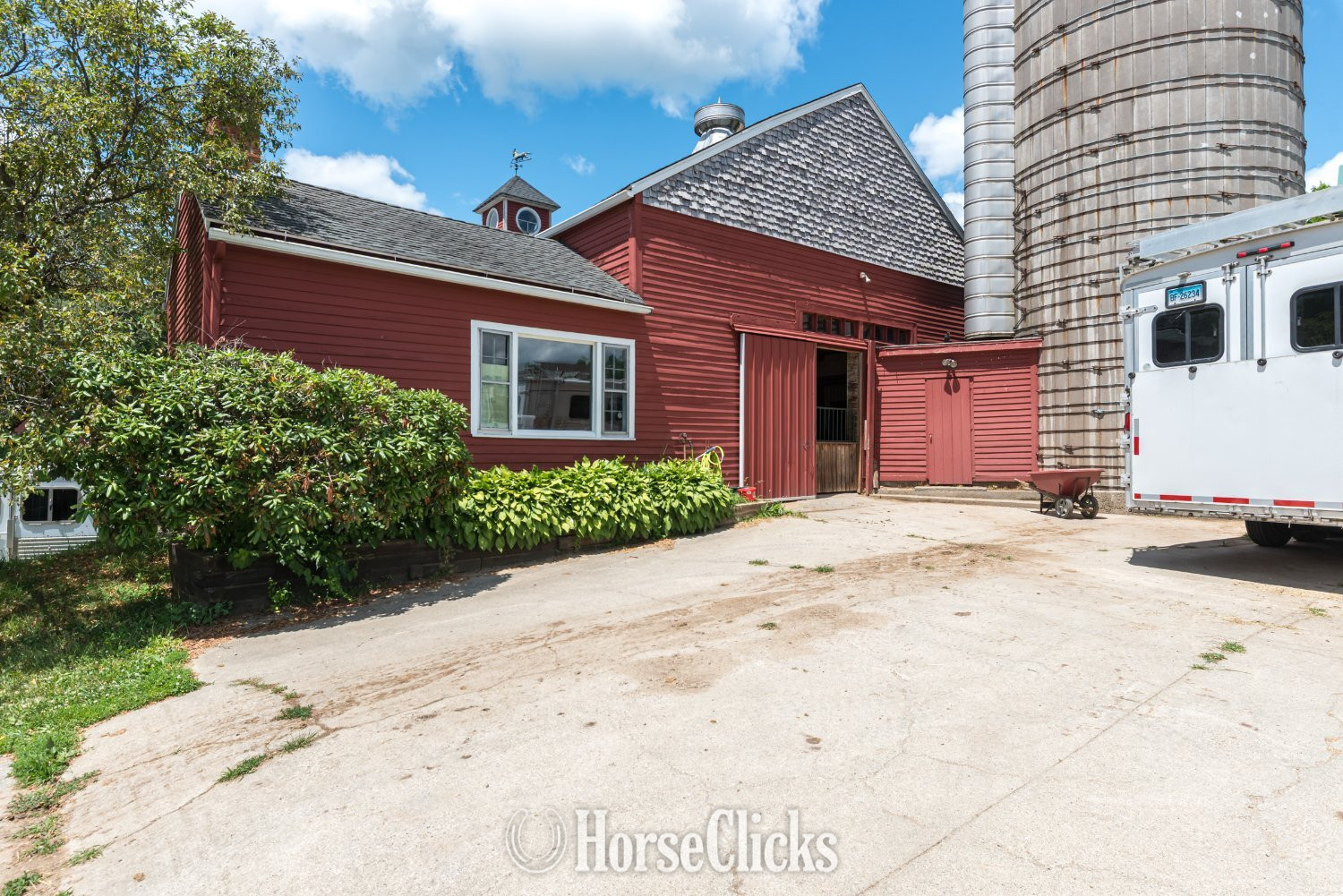 Farms - Equestrian facility, Thompson CT