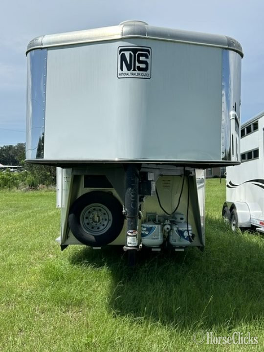 Florida 2022 Shadow Trailers 4H 9'LQ Gooseneck Horse Trailer