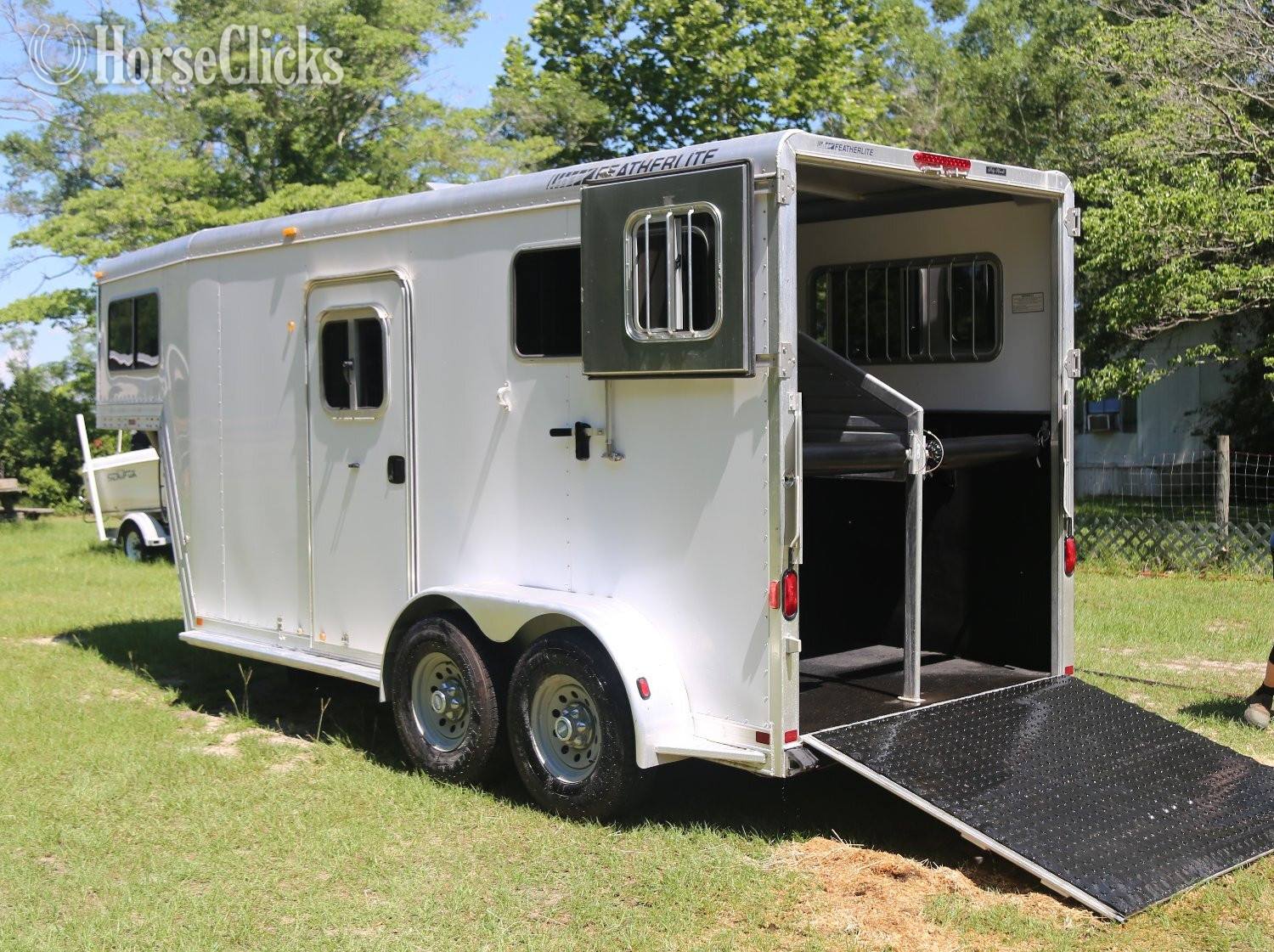 2007 Featherlite Trailers  Gooseneck Horse Trailer - Horse Trailers