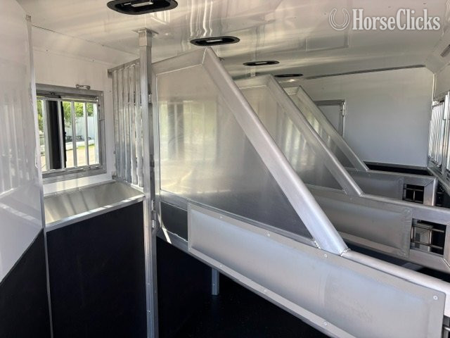 Horse Trailers - 2026 SMC Trailers 8414 SSR Gooseneck Horse Trailer