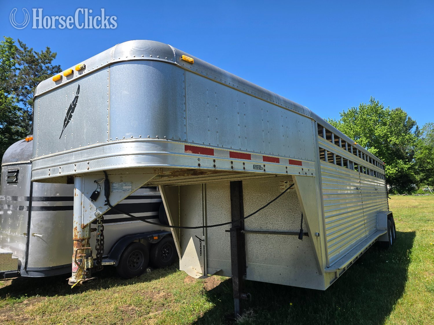 2005 Featherlite Trailers  Gooseneck Livestock Trailer - Livestock Trailers