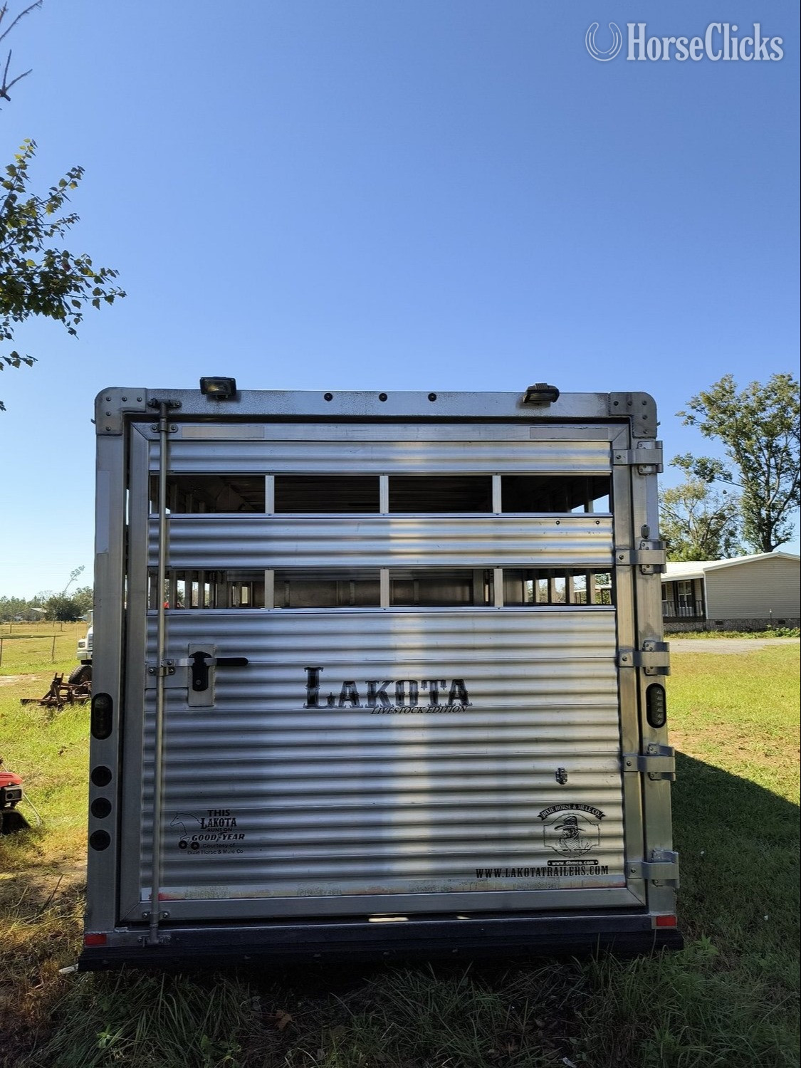 Florida 2016 Lakota Stock/Combo Gooseneck Horse Trailer