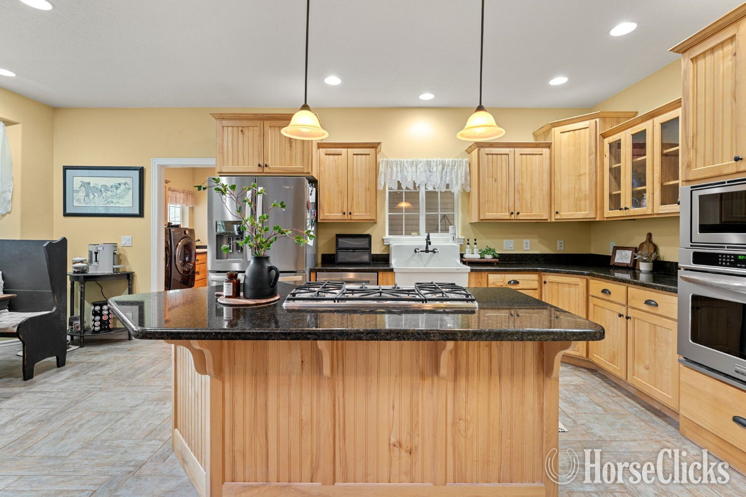 Horse property, 10 stall horse barn, beautiful views, peaceful & quiet - Houses in Utah
