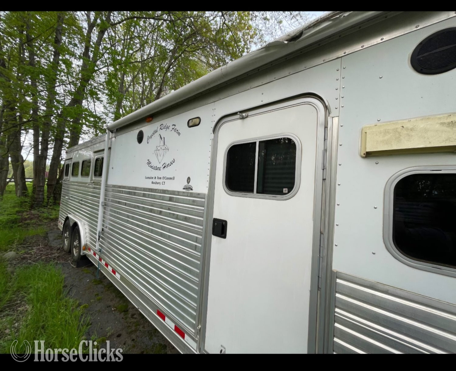 Horse Trailers - 2003 C&C Show Stopper Gooseneck Horse Trailer in Connecticut