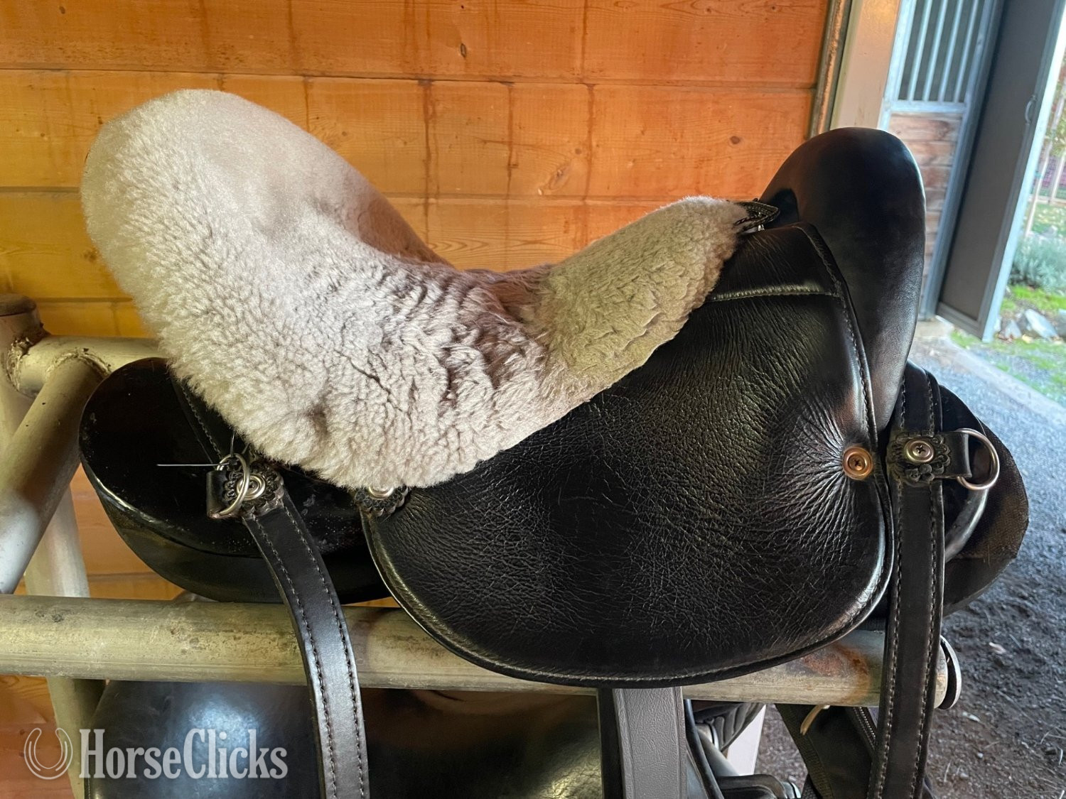California 15" Specialized Saddles Hybrid Saddle