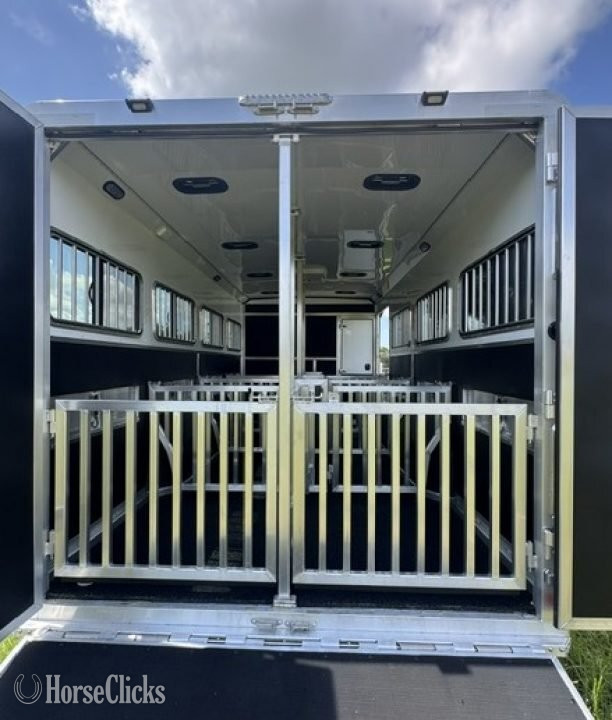 2027 Shadow Trailers 2027 Shadow Supreme 8 Pen 10.5 LQ w/ Mid Tack Gooseneck Livestock Trailer Florida