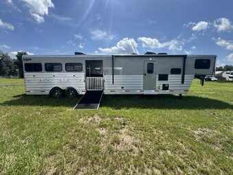 2027 Shadow Trailers 2027 Shadow Supreme 8 Pen 10.5 LQ w/ Mid Tack Gooseneck Livestock Trailer