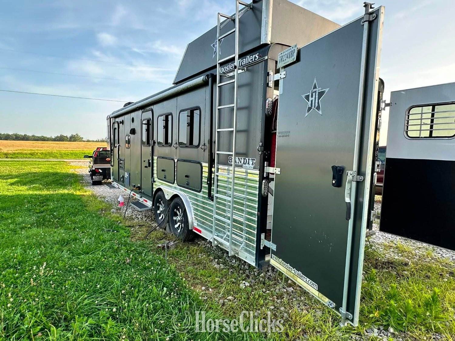 Horse Trailers - 2015 Hoosier Trailers Outlaw Gooseneck Horse Trailer in Indiana